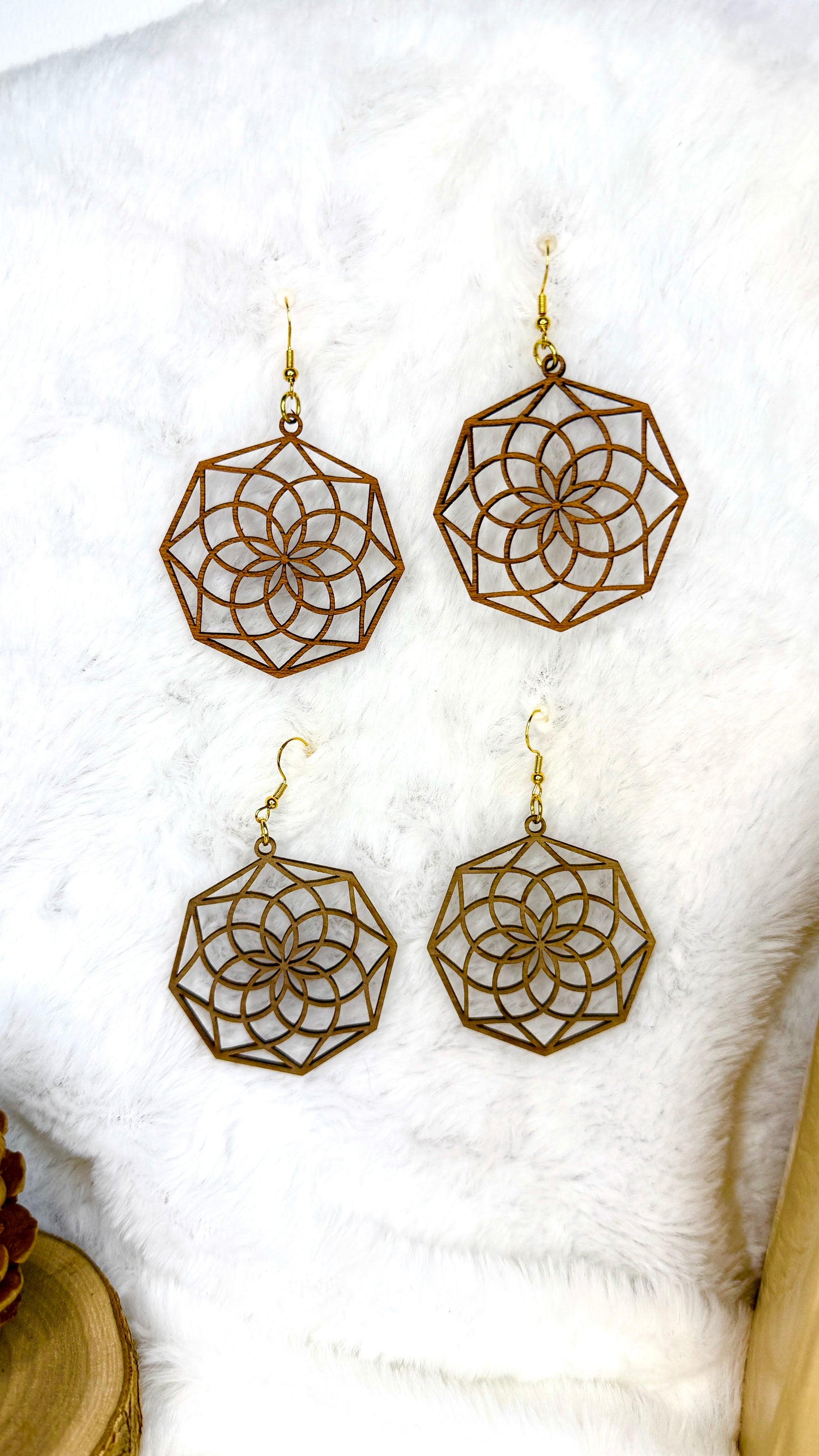 Boucles d’oreilles en bois "Rosace"