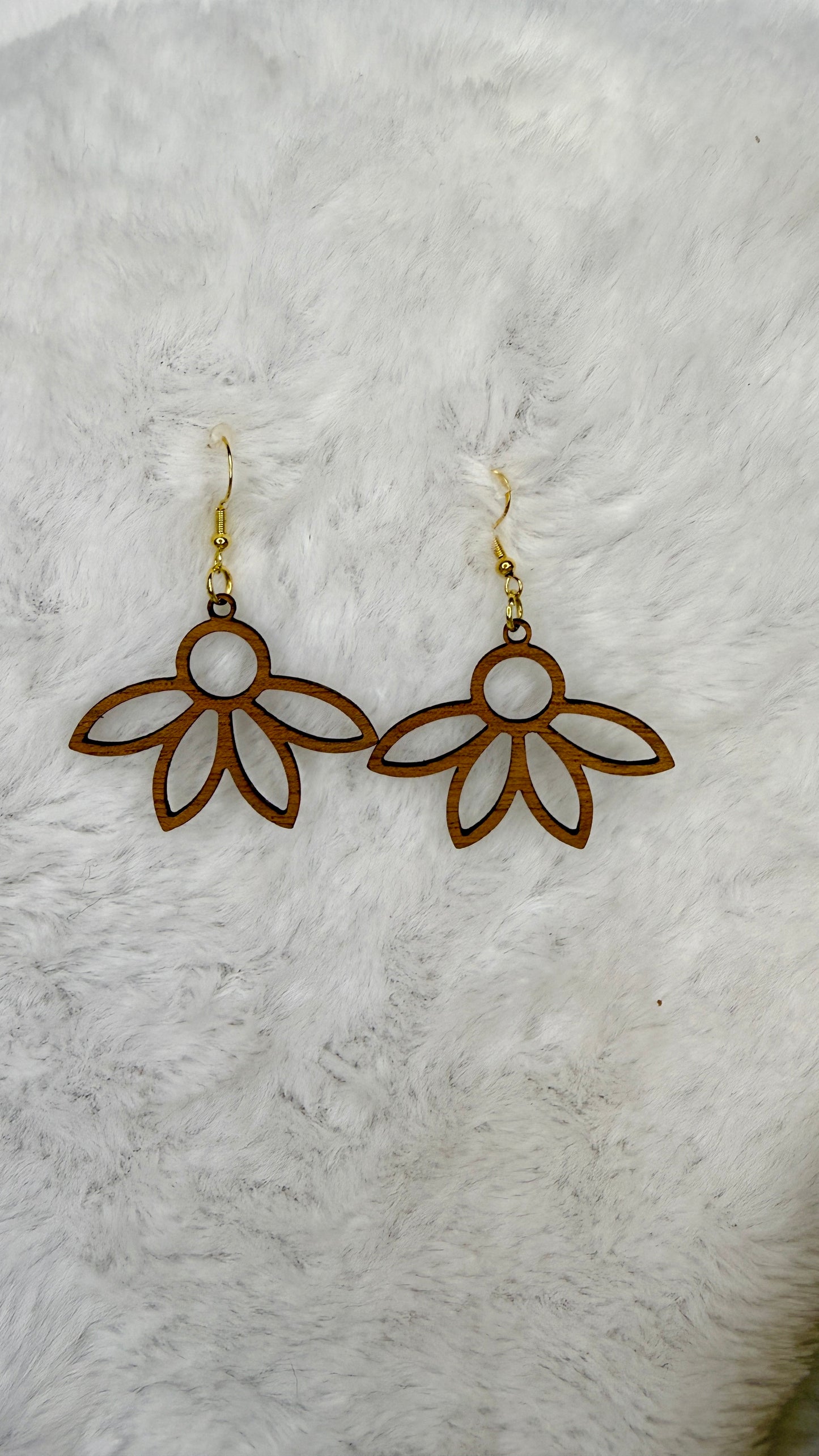 Boucles d’oreilles en bois "Pâquerette"