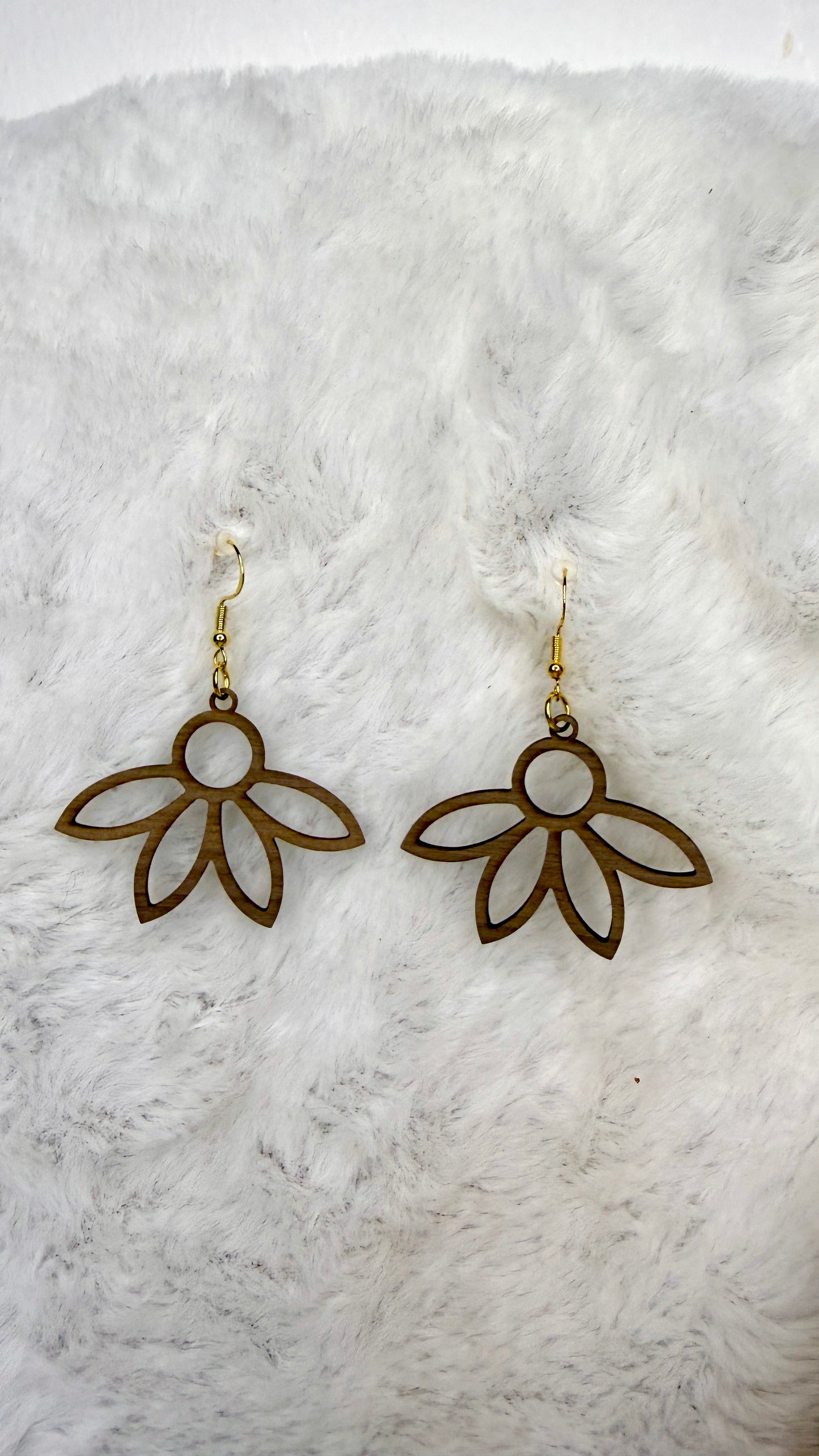 Boucles d’oreilles en bois "Pâquerette"